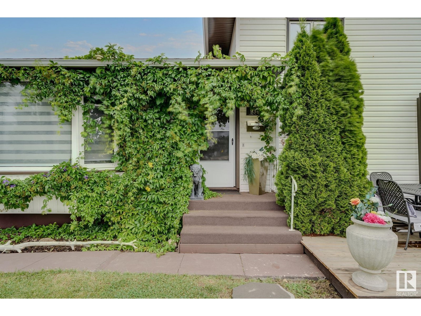 Property at 9305 163 ST NW NW image 2
