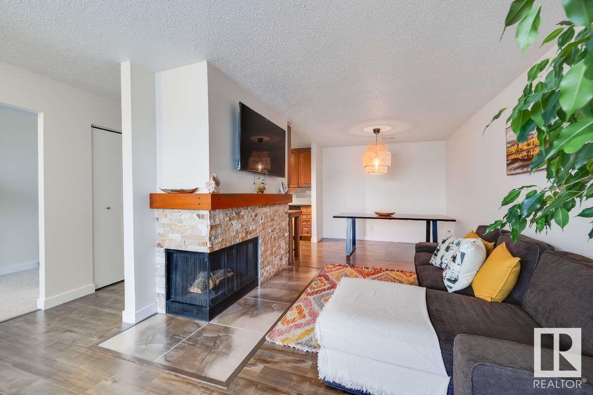Property at 2306 151 AV NW image 3
