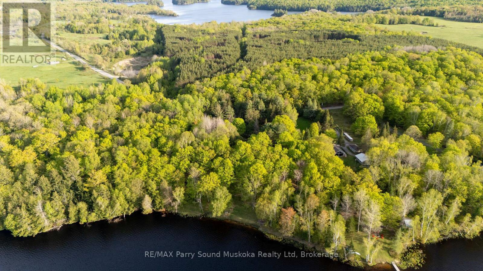82 Bradley Road, Seguin, Ontario  P2A 2W9 - Photo 1 - X12091439