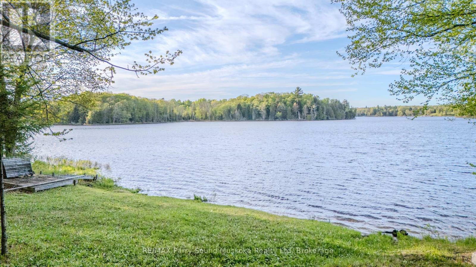 82 Bradley Road, Seguin, Ontario  P2A 2W9 - Photo 4 - X12091439