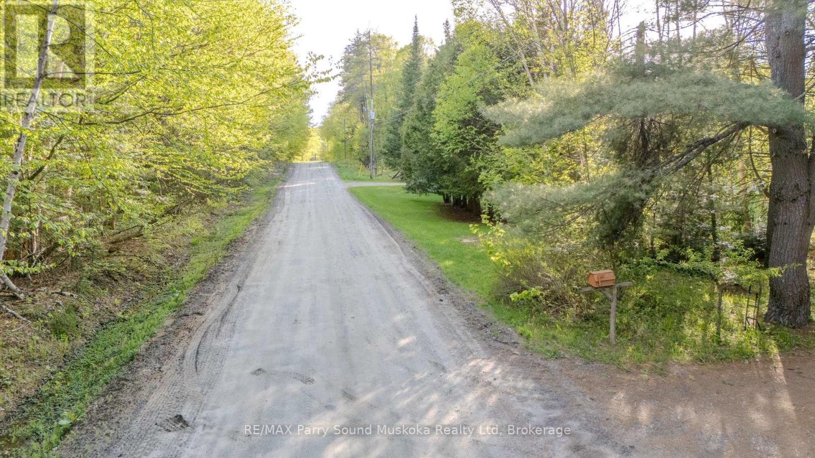 82 Bradley Road, Seguin, Ontario  P2A 2W9 - Photo 45 - X12091439
