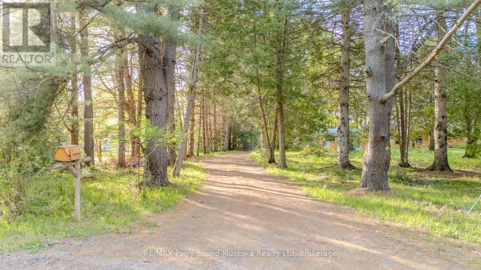 82 Bradley Road, Seguin, Ontario  P2A 2W9 - Photo 47 - X12091439