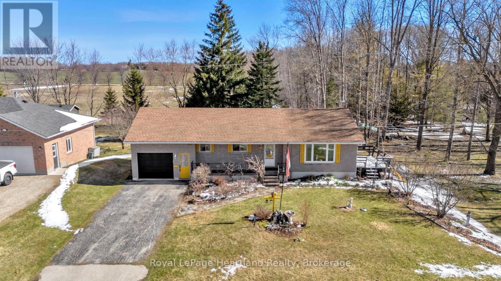 21 BROWN STREET S, Minto, Ontario