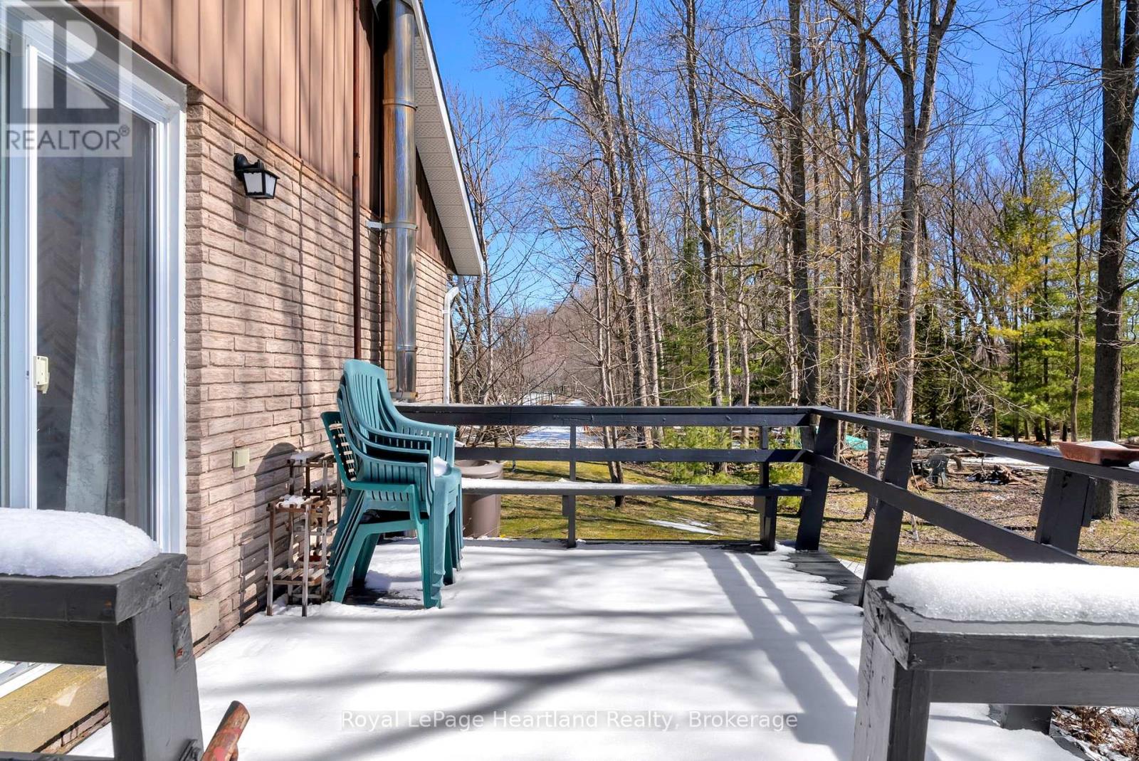 21 Brown Street S, Minto, Ontario  N0G 1M0 - Photo 30 - X12091444