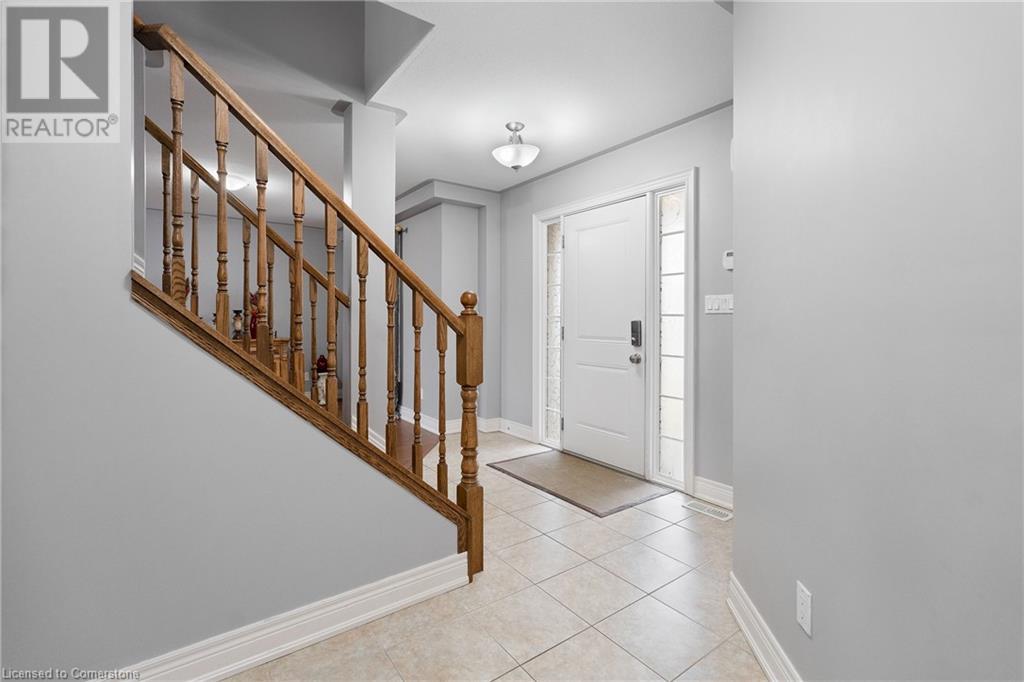 Property at 3960 VILLAGE CREEK Drive image 5