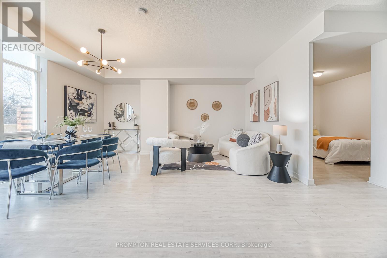 Th06 - 19 Singer Court, Toronto, Ontario  M2K 0B2 - Photo 11 - C12091447