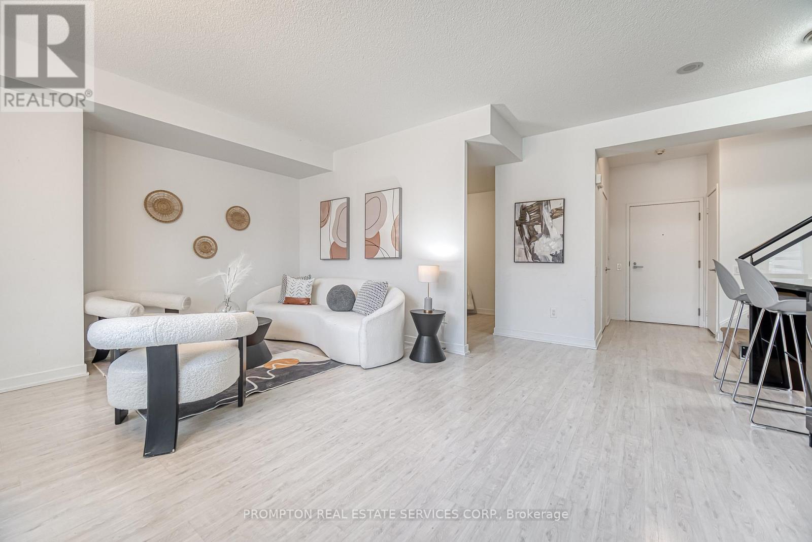Th06 - 19 Singer Court, Toronto, Ontario  M2K 0B2 - Photo 12 - C12091447