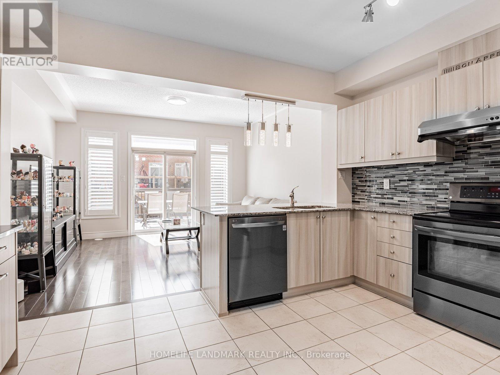 134 Dundas Way, Markham, Ontario  L6E 0T1 - Photo 12 - N12091471