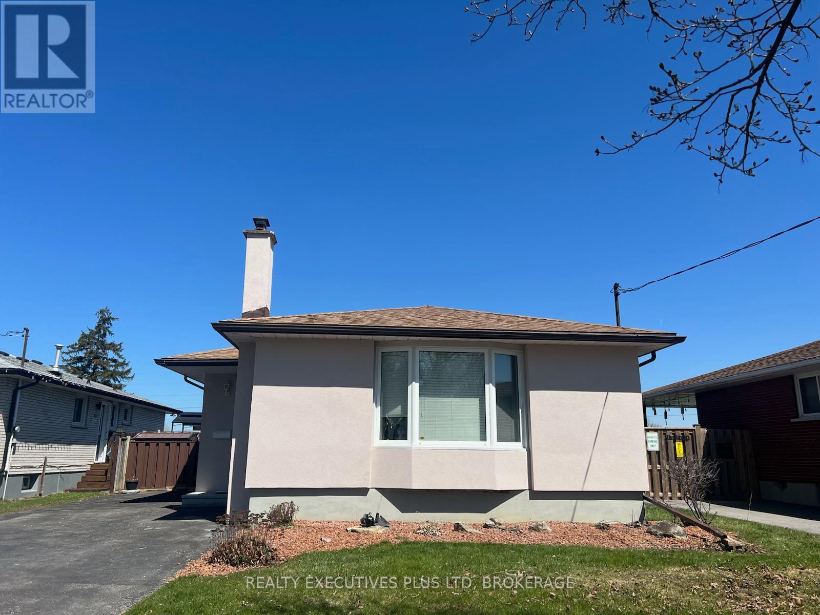 Property at 616 BUNTING ROAD image 2