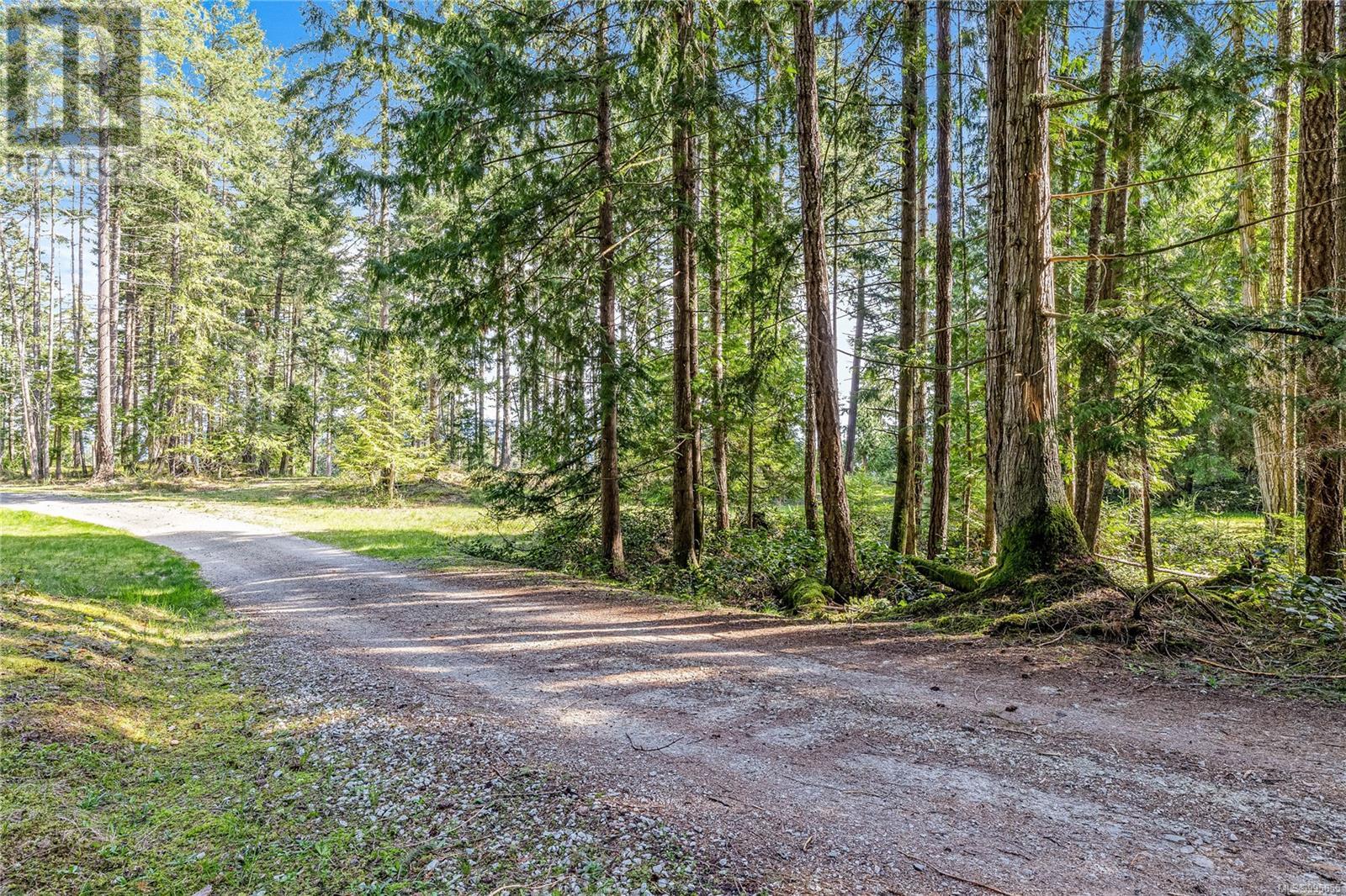141 Blue Stone Dr, Salt Spring, British Columbia  V8K 1A6 - Photo 4 - 995855