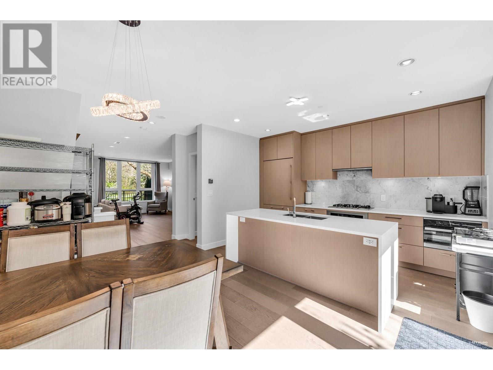 Property at 5336 UNIVERSITY BOULEVARD image 3