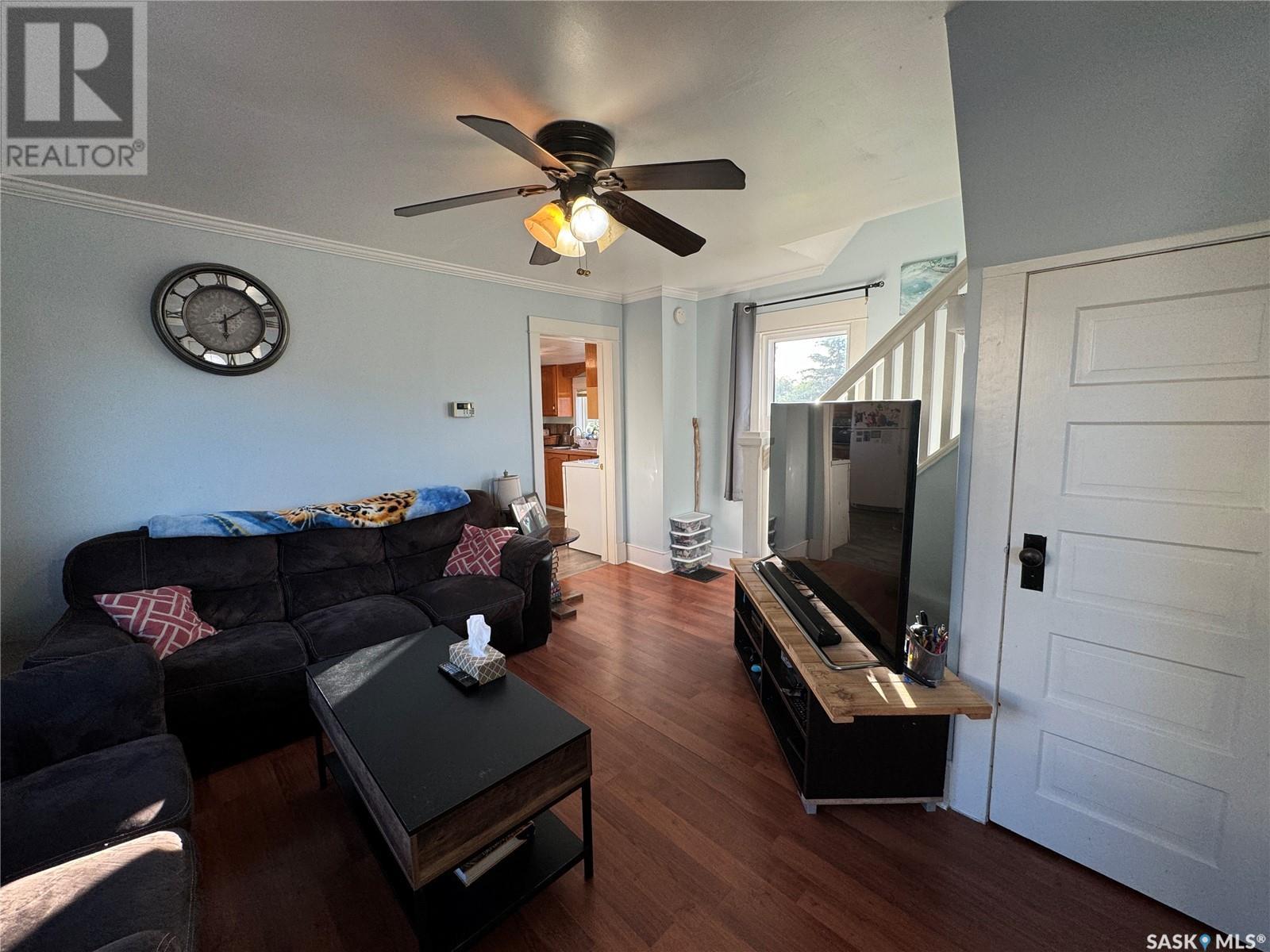 304 4th Avenue E, Biggar, Saskatchewan  S0K 0M0 - Photo 8 - SK985101