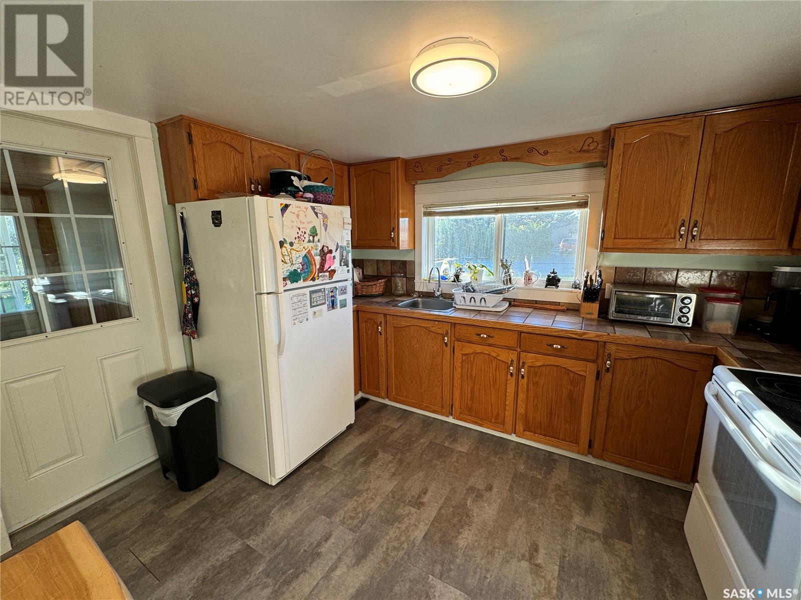 304 4th Avenue E, Biggar, Saskatchewan  S0K 0M0 - Photo 10 - SK985101