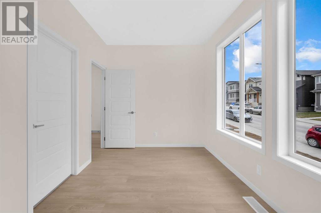 58 Herron Street Ne, Calgary, Alberta  T3P 1Y8 - Photo 6 - A2212188