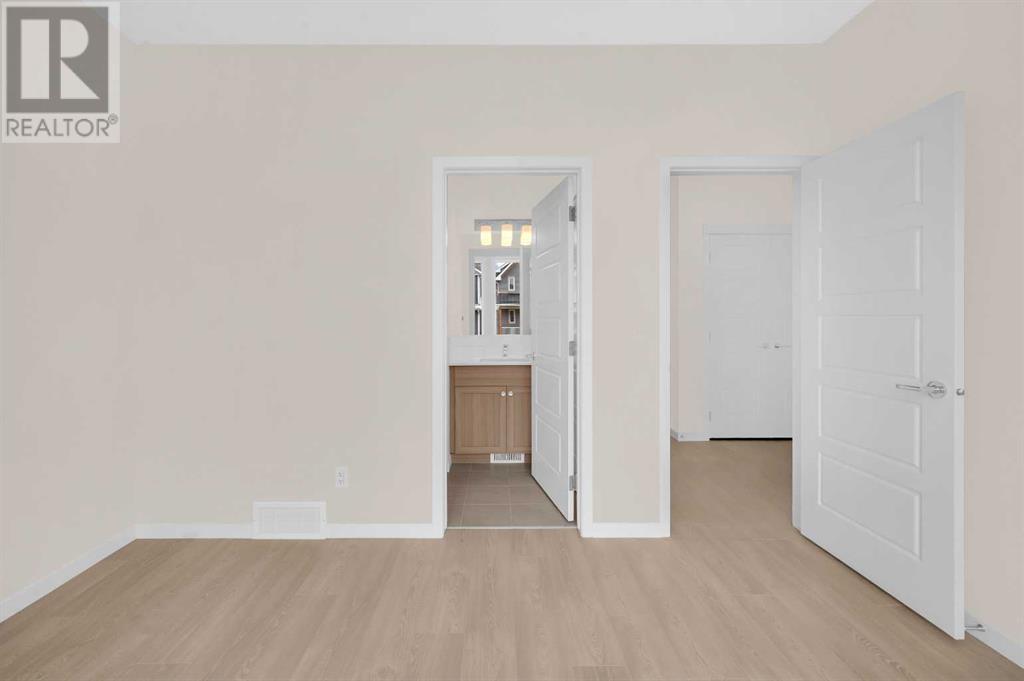 58 Herron Street Ne, Calgary, Alberta  T3P 1Y8 - Photo 5 - A2212188