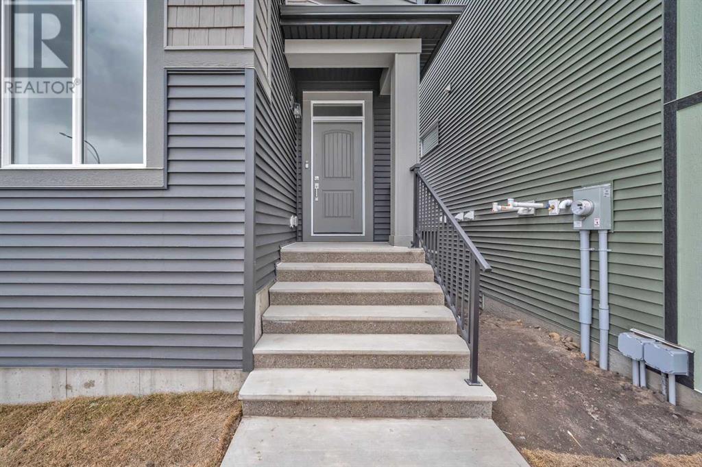 58 Herron Street Ne, Calgary, Alberta  T3P 1Y8 - Photo 3 - A2212188