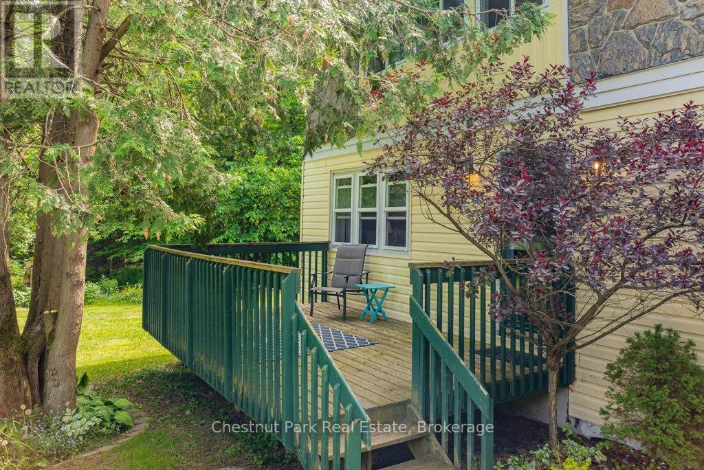 256 Woodland Drive, Huntsville, Ontario  P1H 1A6 - Photo 32 - X12091109