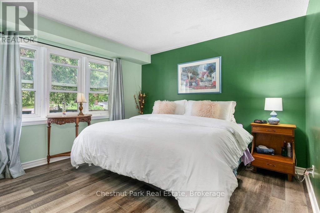 256 Woodland Drive, Huntsville, Ontario  P1H 1A6 - Photo 28 - X12091109