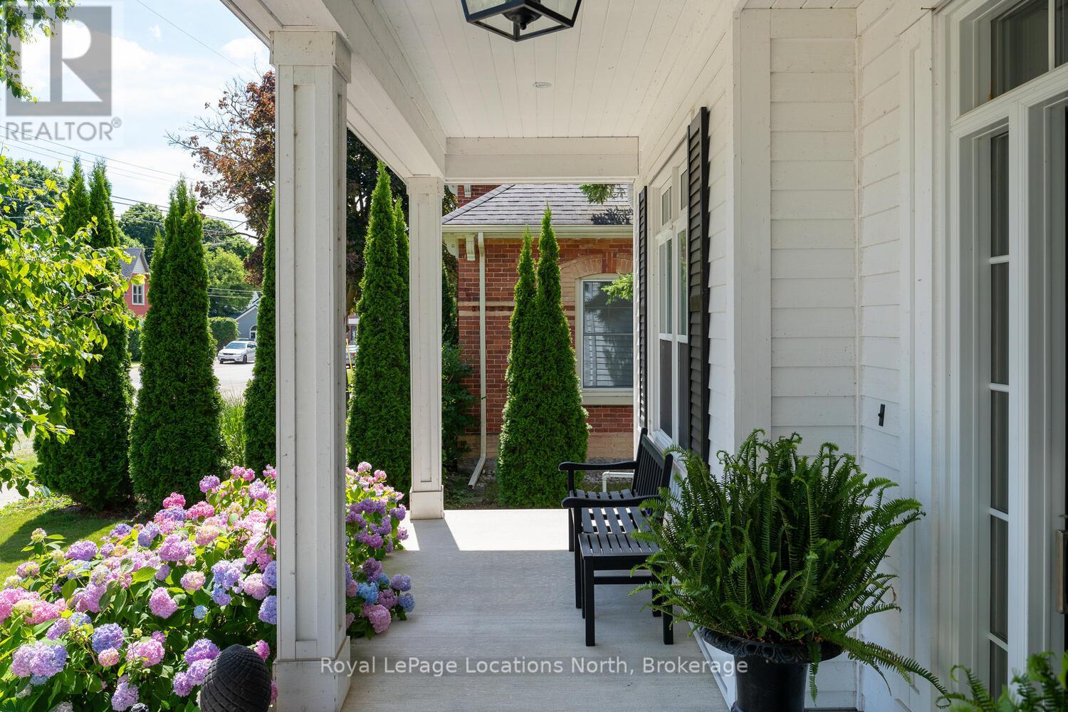 122 Napier Street, Collingwood, Ontario  L9Y 3T2 - Photo 3 - S12091508