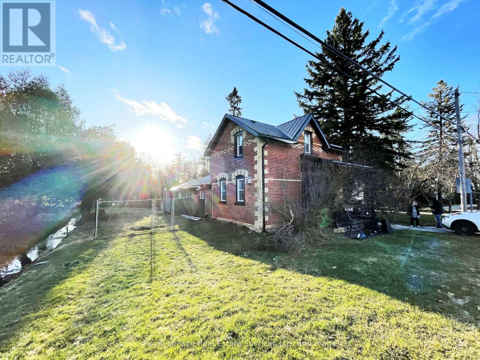 2834 County Road 124 Road W, Clearview, Ontario  L0M 1H0 - Photo 8 - S12091532