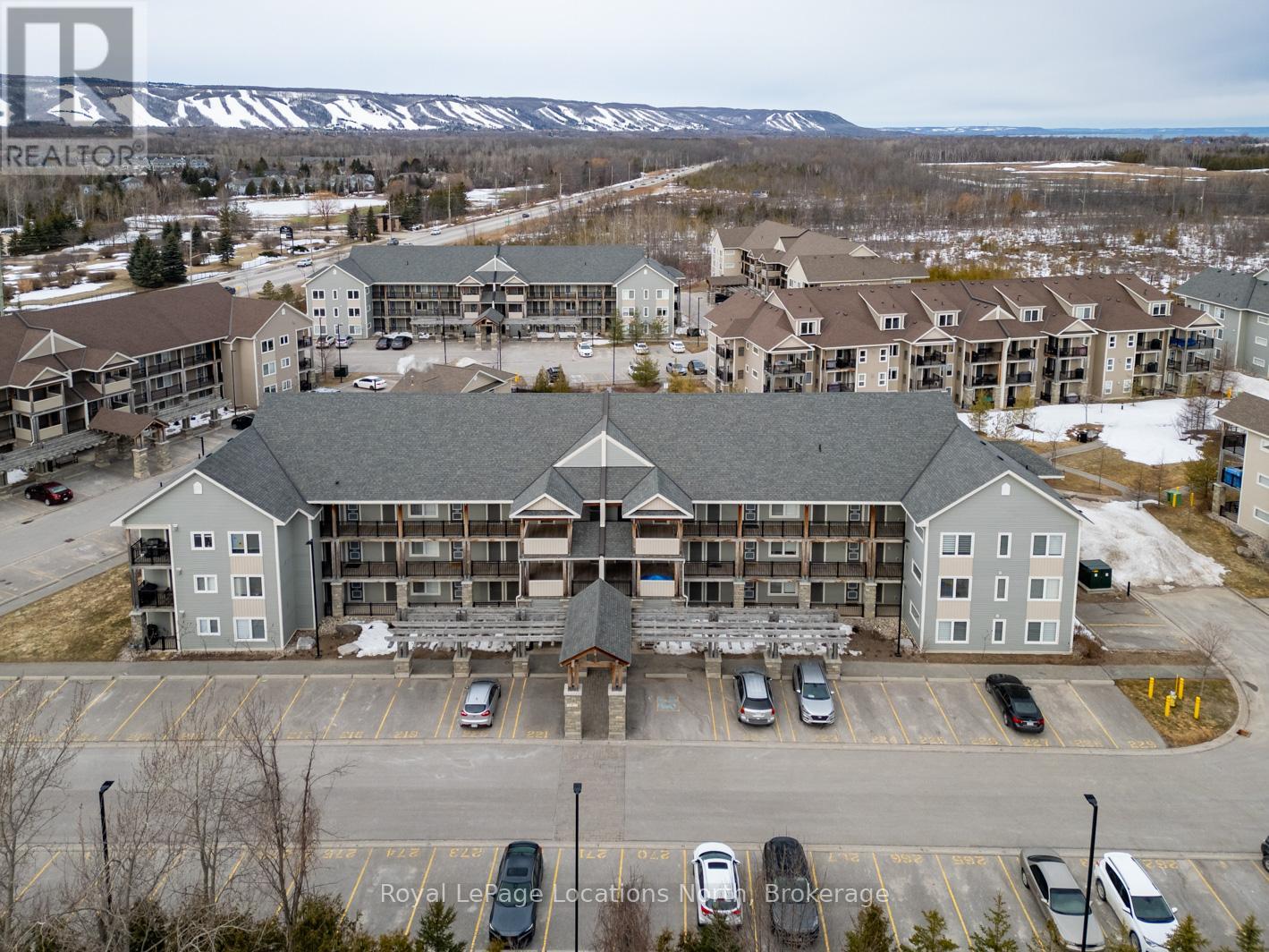 105 - 2 Cove Court, Collingwood, Ontario  L9Y 0Y6 - Photo 2 - S12091551