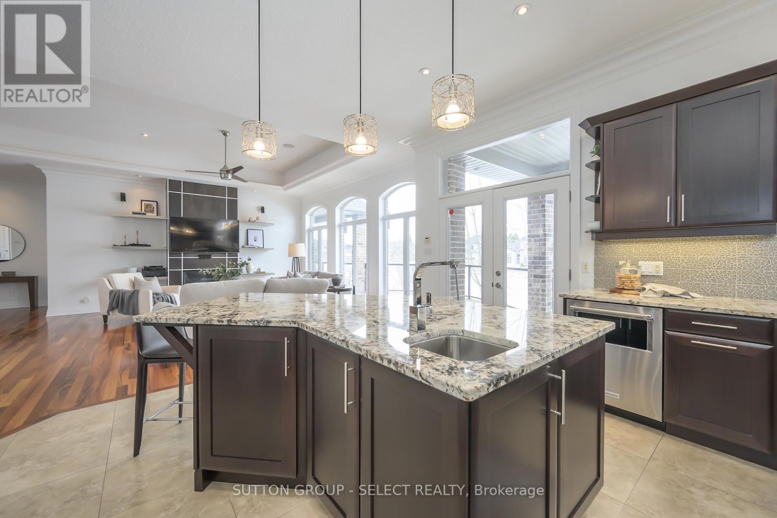 Photo 13 of 44 for 7071 Clayton Walk