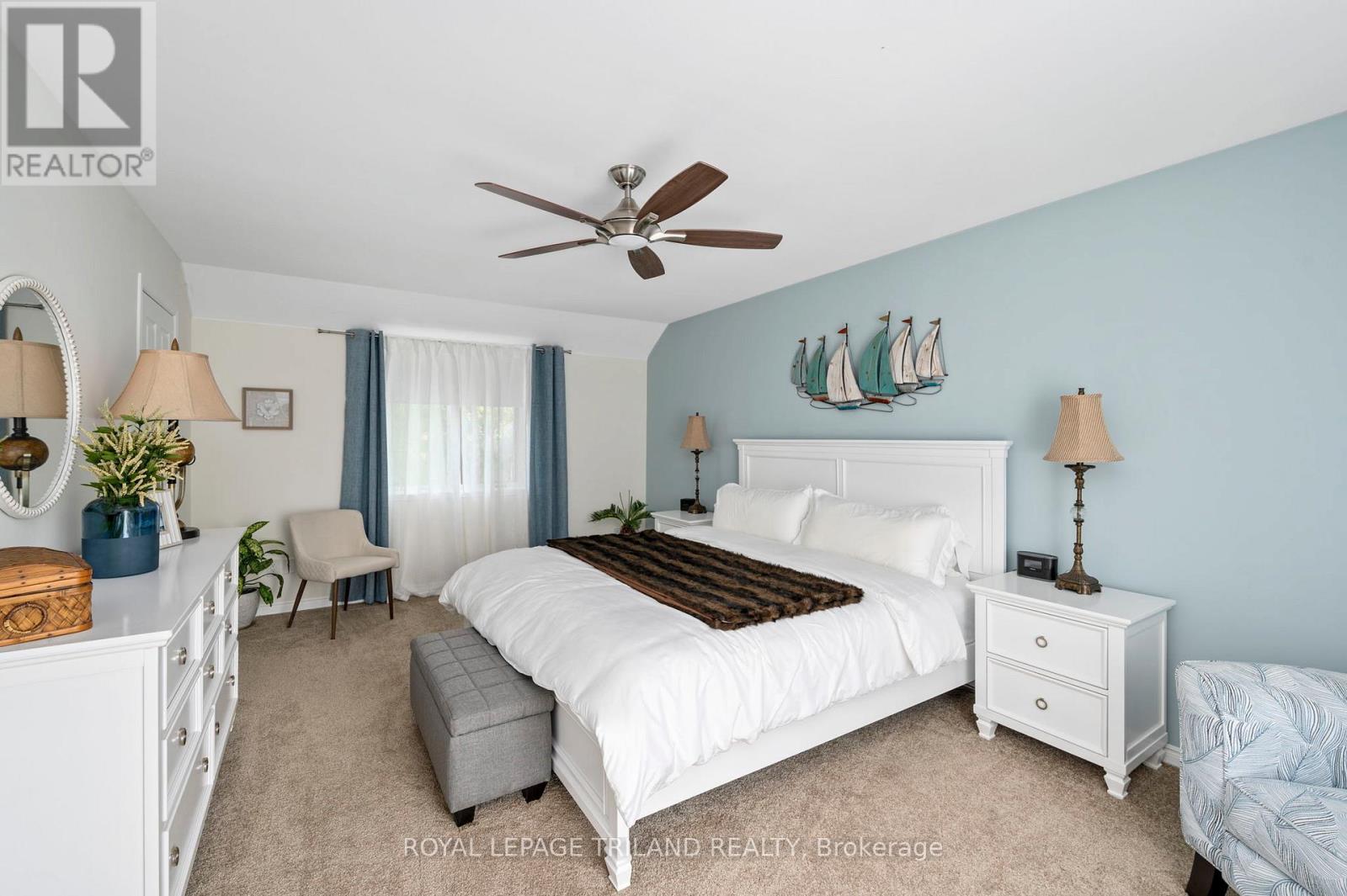 215 Kitchener Avenue, Central Elgin, Ontario  N5L 1A3 - Photo 24 - X12090015