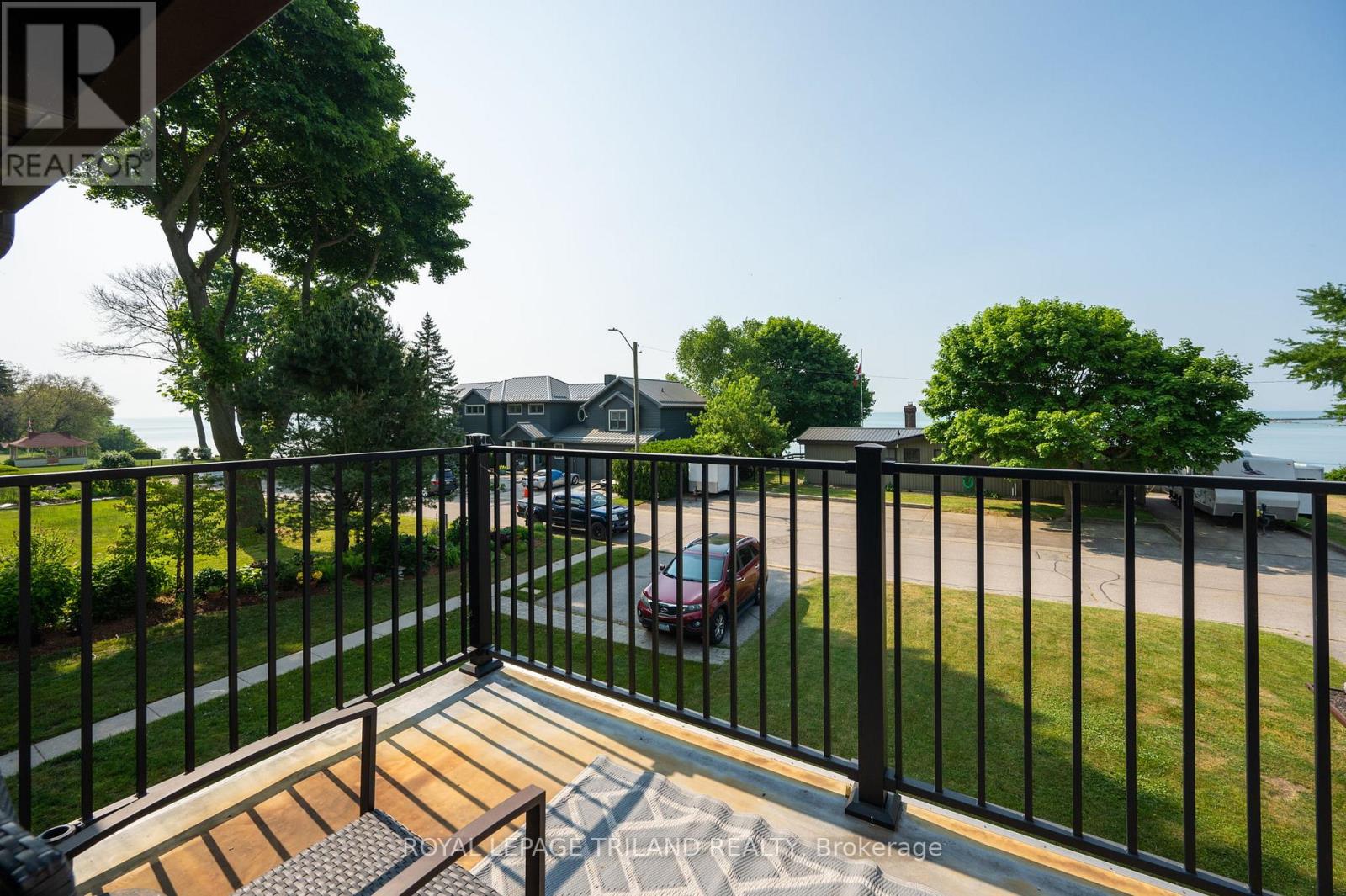 215 Kitchener Avenue, Central Elgin, Ontario  N5L 1A3 - Photo 27 - X12090015