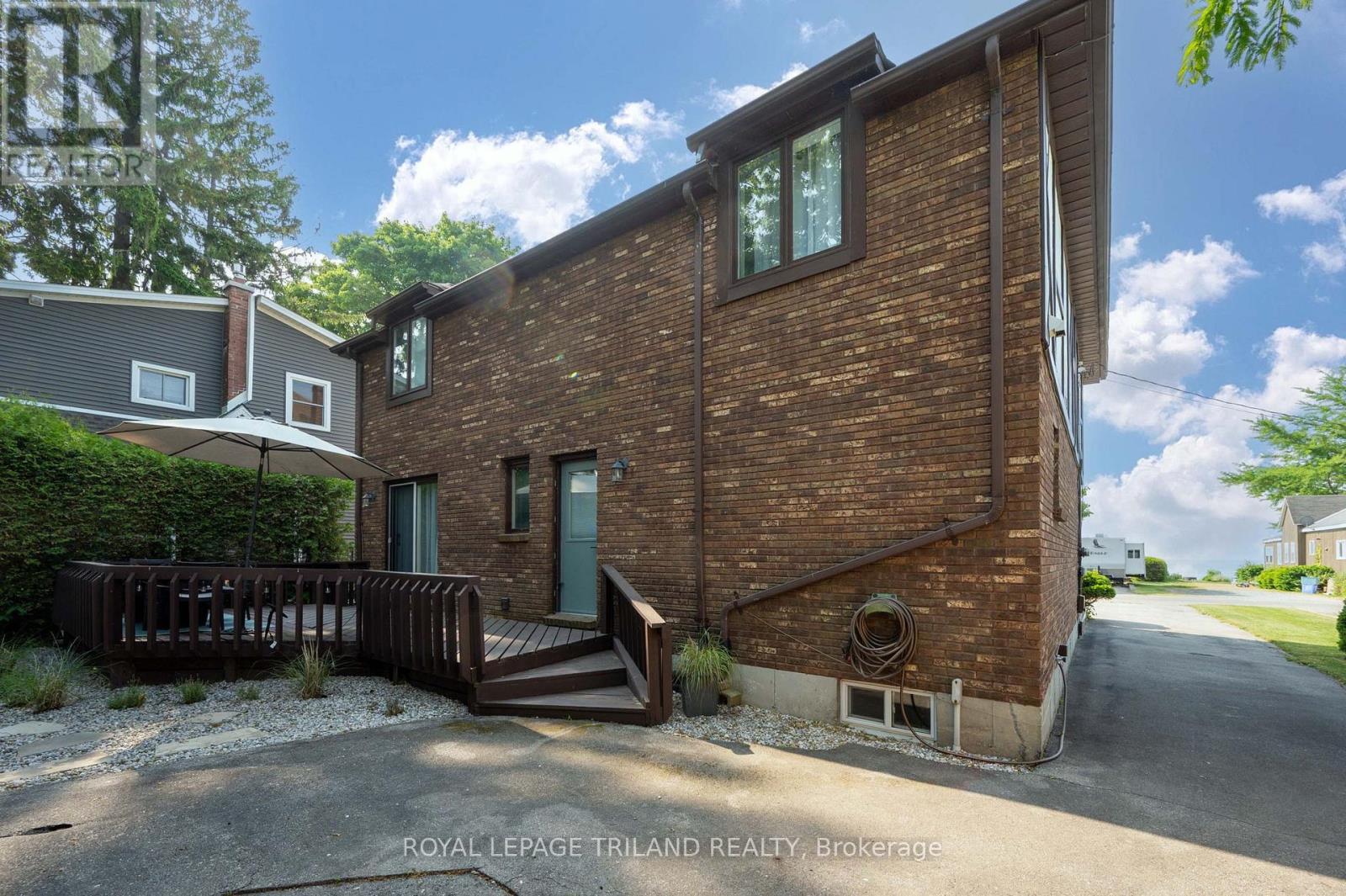 215 Kitchener Avenue, Central Elgin, Ontario  N5L 1A3 - Photo 29 - X12090015