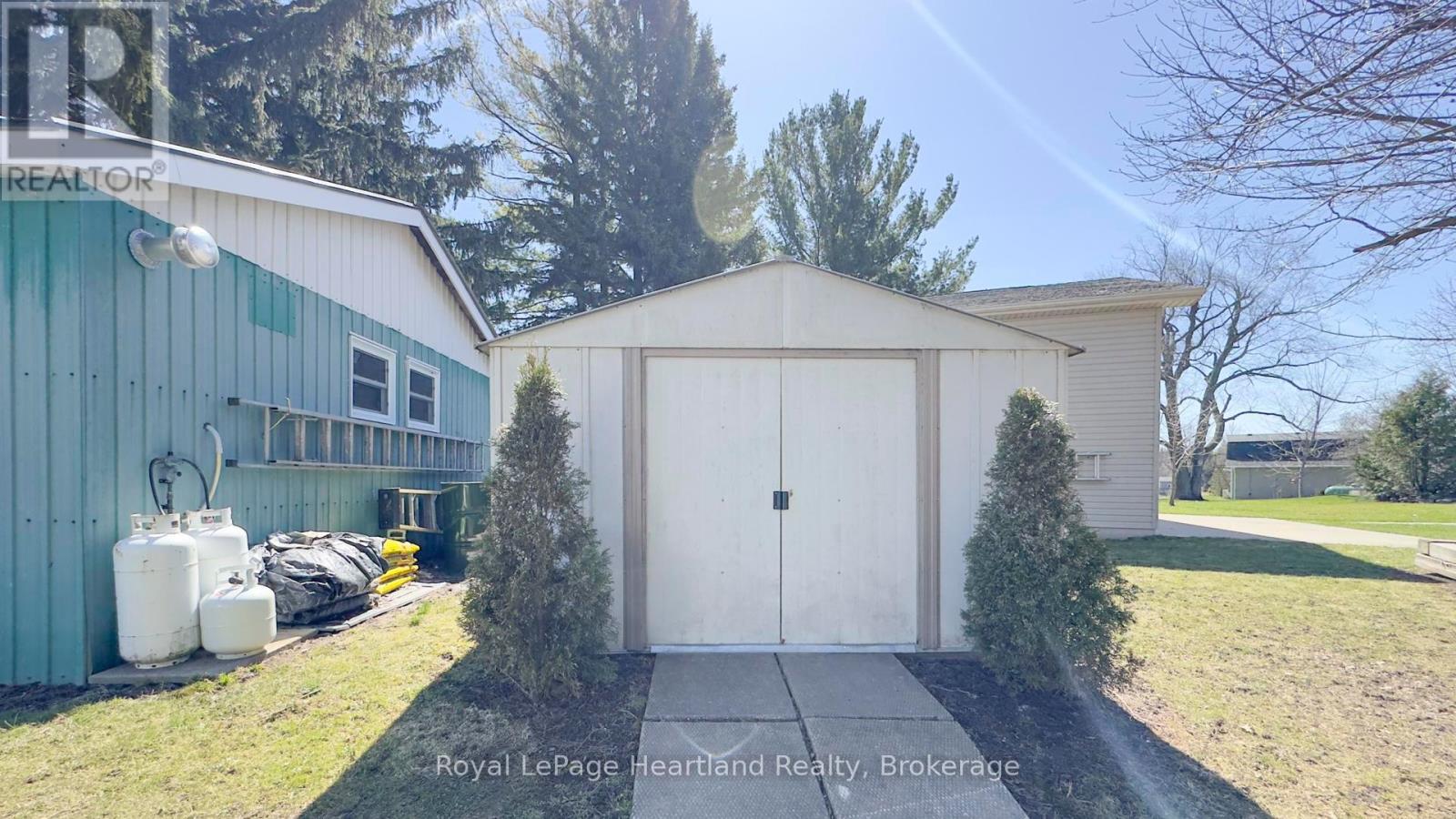 36973 Londesboro Road, Ashfield-Colborne-Wawanosh, Ontario  N7A 3Y1 - Photo 42 - X12091519
