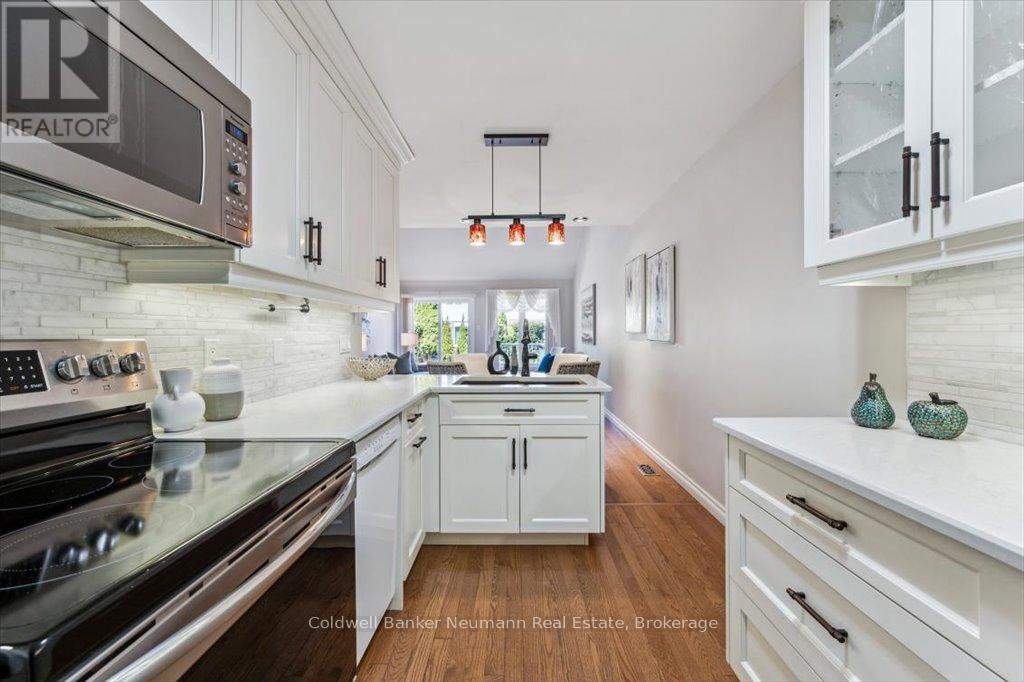 26 - 60 Ptarmigan Drive, Guelph, Ontario  N1C 1E5 - Photo 18 - X12091529