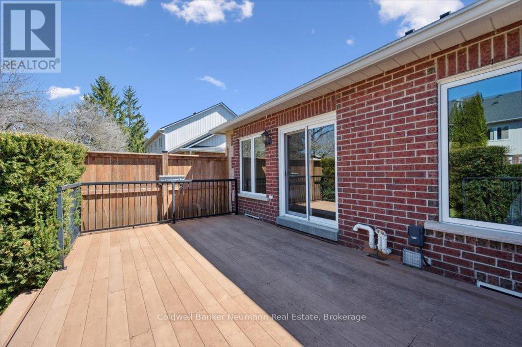 26 - 60 Ptarmigan Drive, Guelph, Ontario  N1C 1E5 - Photo 37 - X12091529