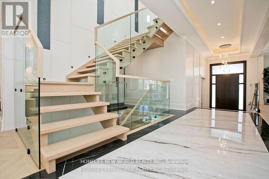 47 Tournament Drive, Toronto, Ontario  M2P 1K2 - Photo 17 - C12091526