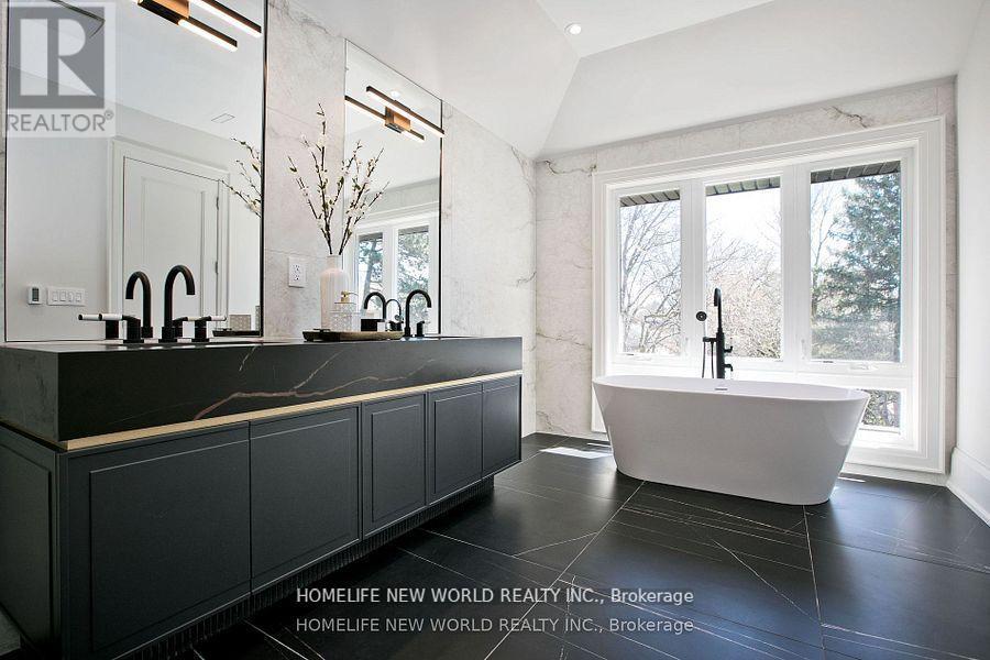 47 Tournament Drive, Toronto, Ontario  M2P 1K2 - Photo 24 - C12091526
