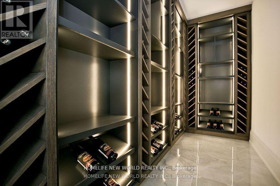 47 Tournament Drive, Toronto, Ontario  M2P 1K2 - Photo 38 - C12091526