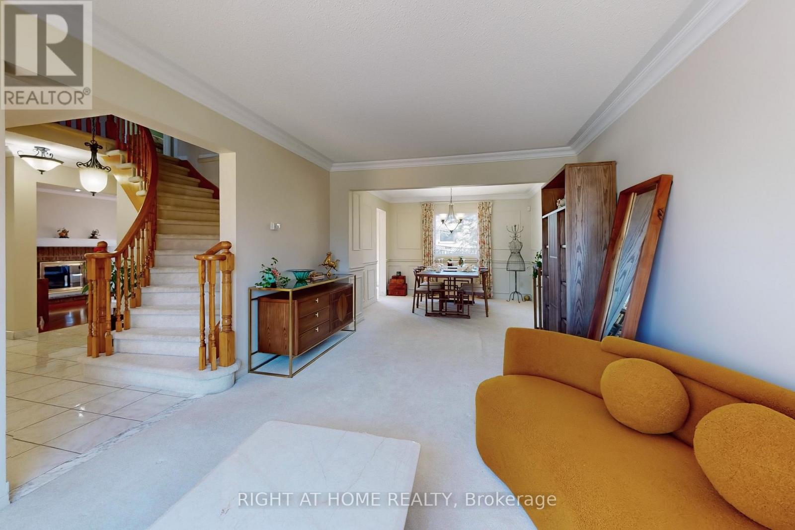 Property at 8 VARLEY DRIVE image 3