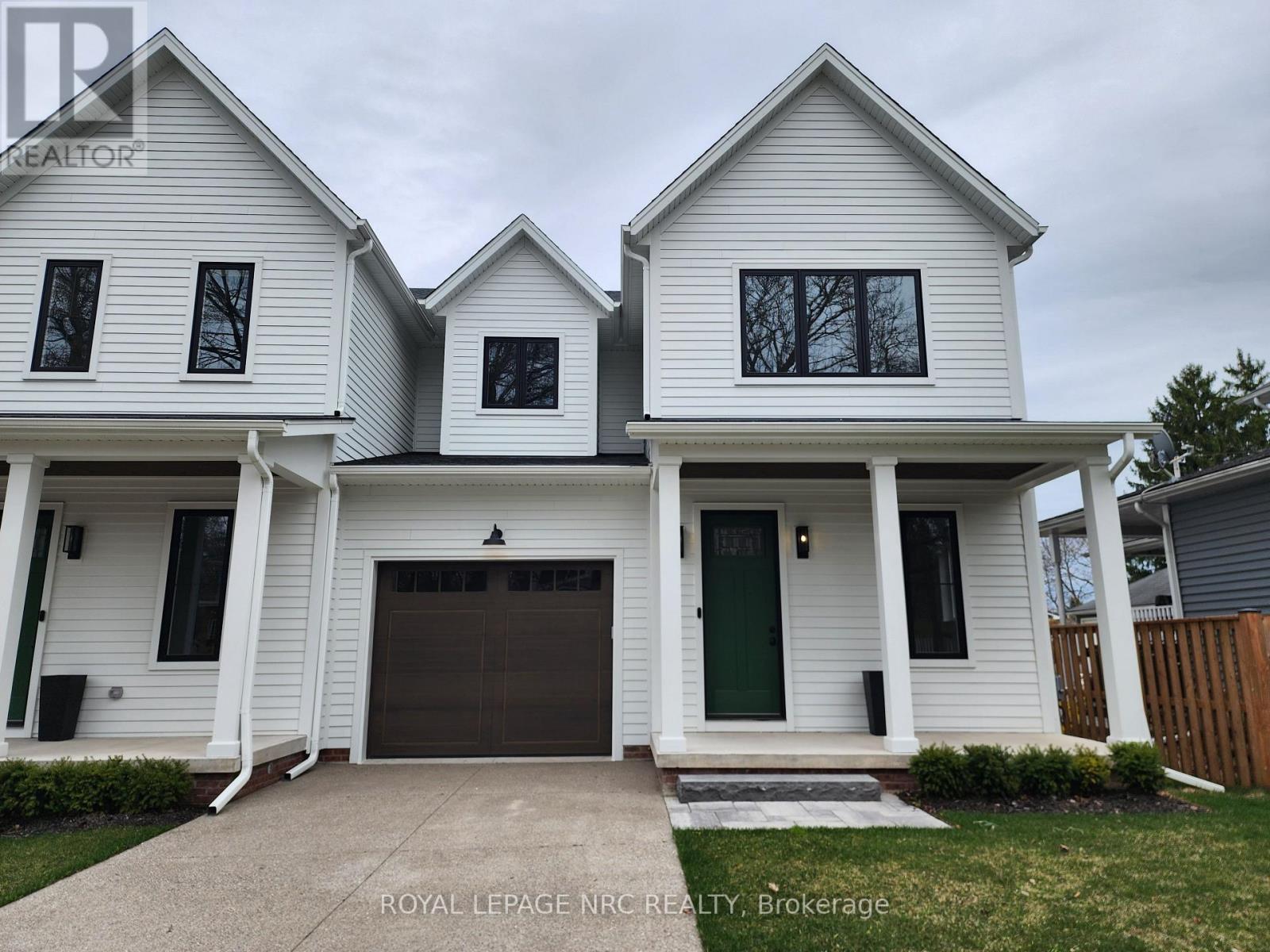 Property at 1553 PELHAM STREET N image 1