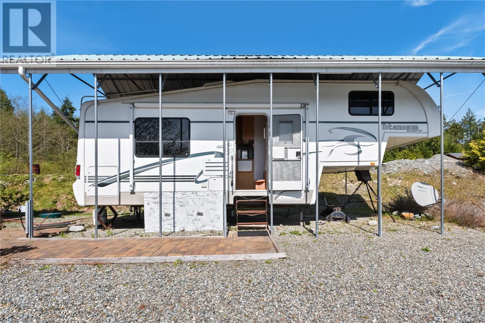 1181 Seventh Ave, Ucluelet, British Columbia  V0R 3A0 - Photo 14 - 995911