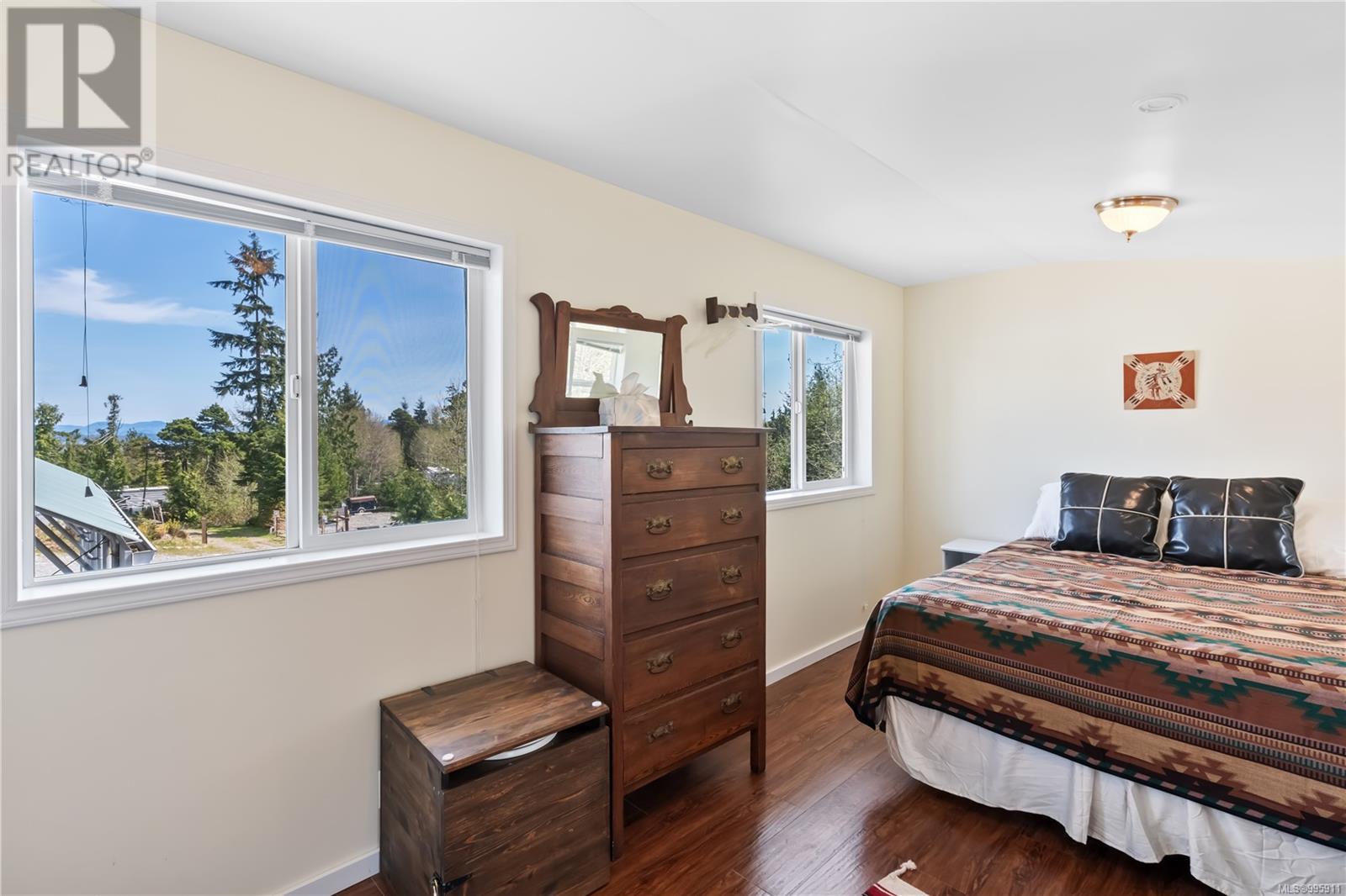 1181 Seventh Ave, Ucluelet, British Columbia  V0R 3A0 - Photo 4 - 995911