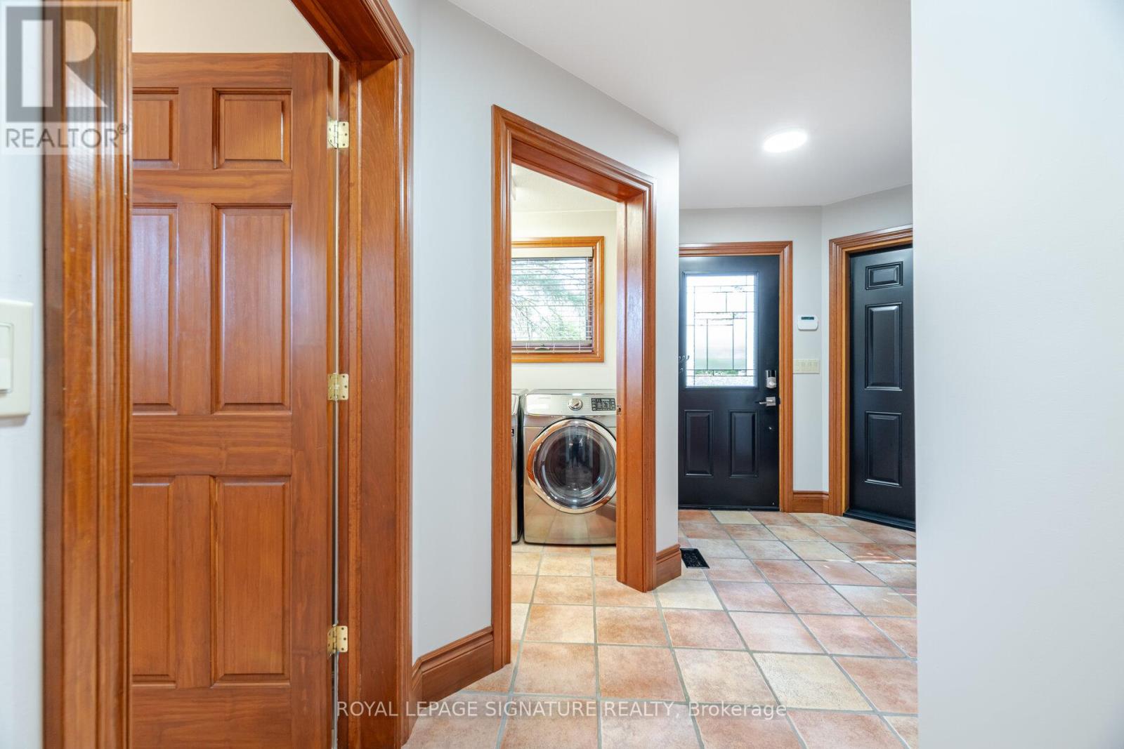 587 Hillcrest Road, Norfolk, Ontario  N3Y 4K1 - Photo 20 - X12091513
