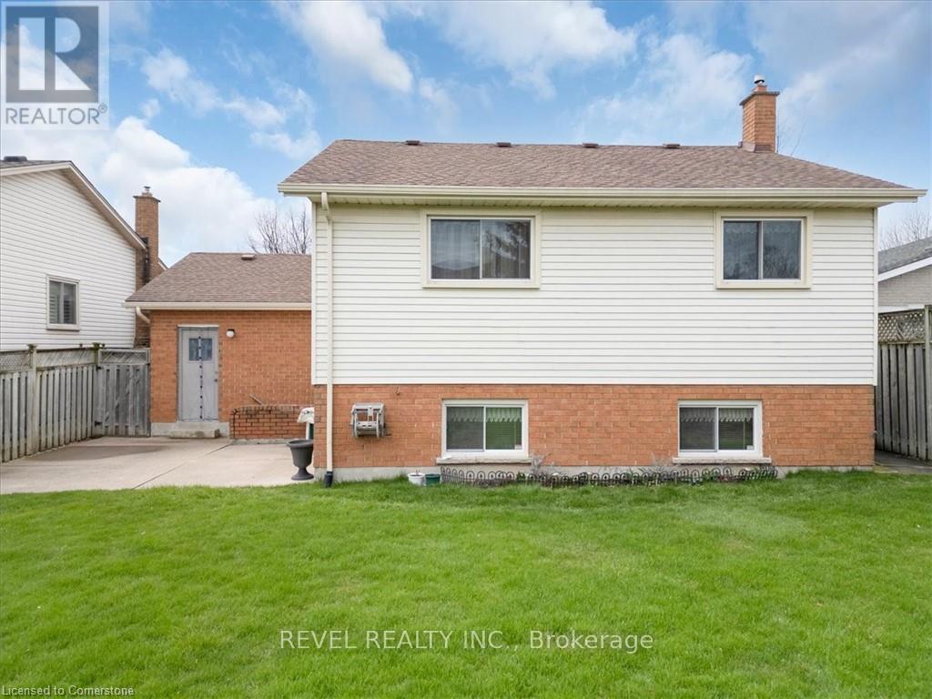 7994 Oakridge Drive, Niagara Falls, Ontario  L2H 2W1 - Photo 40 - X12091521
