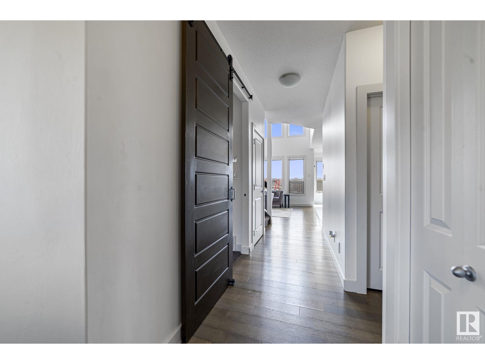 Property at 3695 ALLAN DR SW image 2