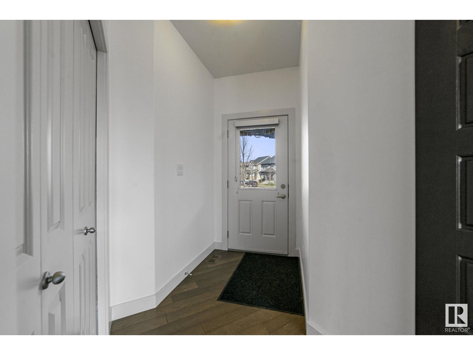 Property at 3695 ALLAN DR SW image 1