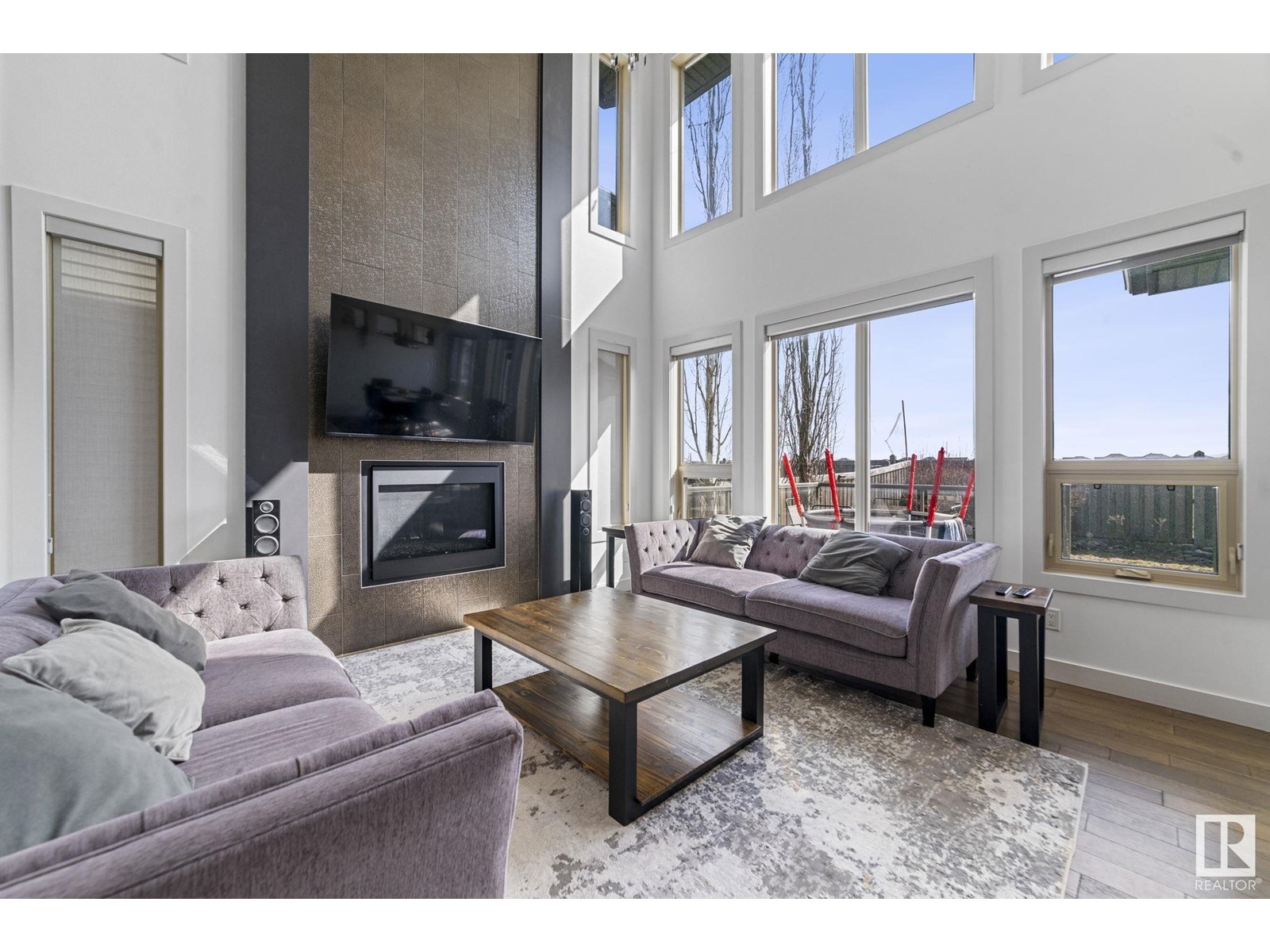 Property at 3695 ALLAN DR SW image 4