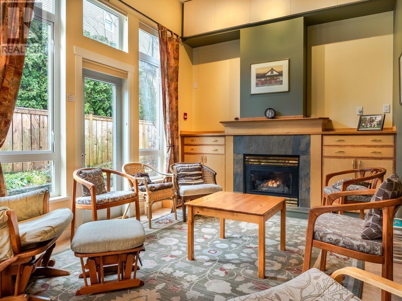 Listing Picture 36 of 40 : 108 4272 ALBERT STREET, Burnaby / 本拿比 - 魯藝地產 Yvonne Lu Group - MLS Medallion Club Member