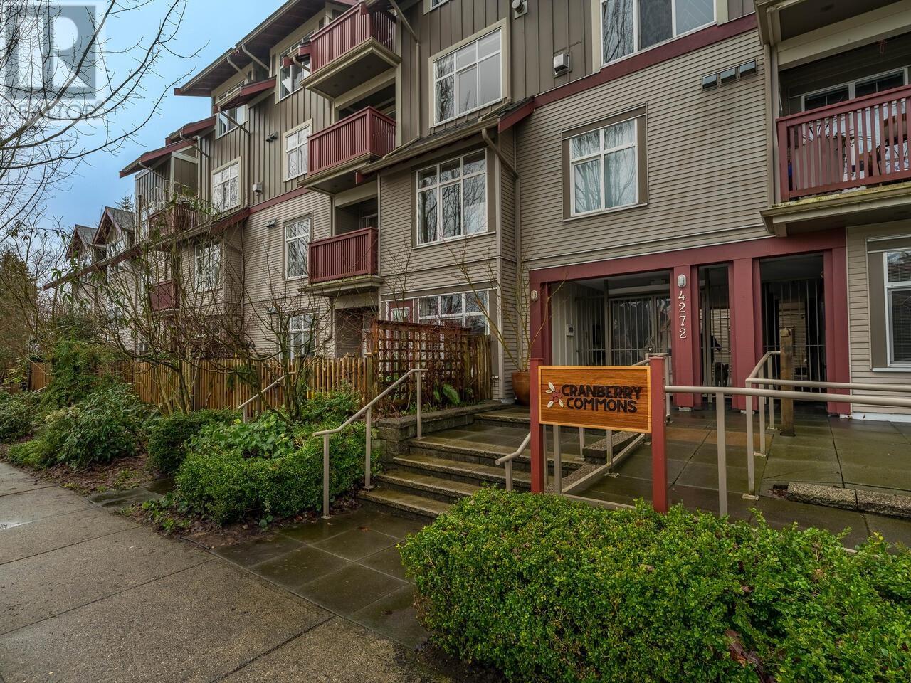 Listing Picture 26 of 40 : 108 4272 ALBERT STREET, Burnaby / 本拿比 - 魯藝地產 Yvonne Lu Group - MLS Medallion Club Member