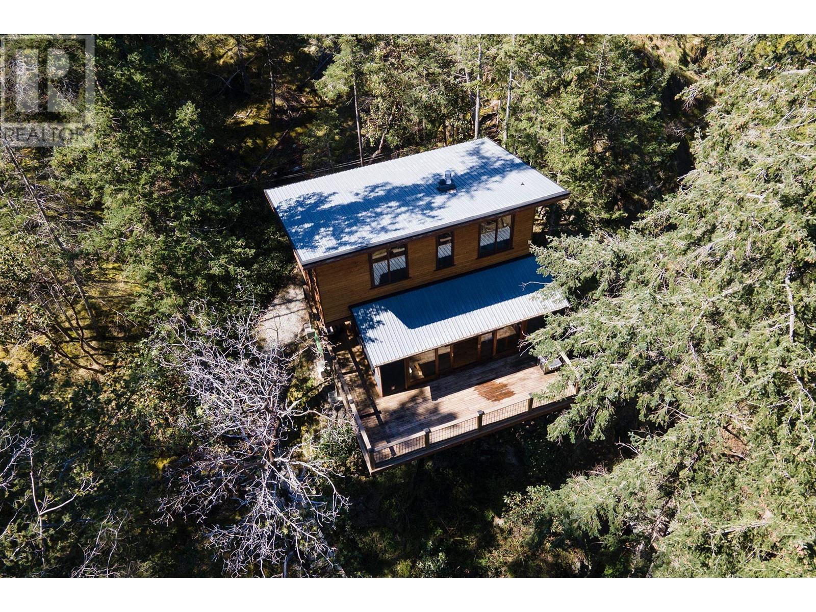 Property at 5063 SHERMAN LANE image 2