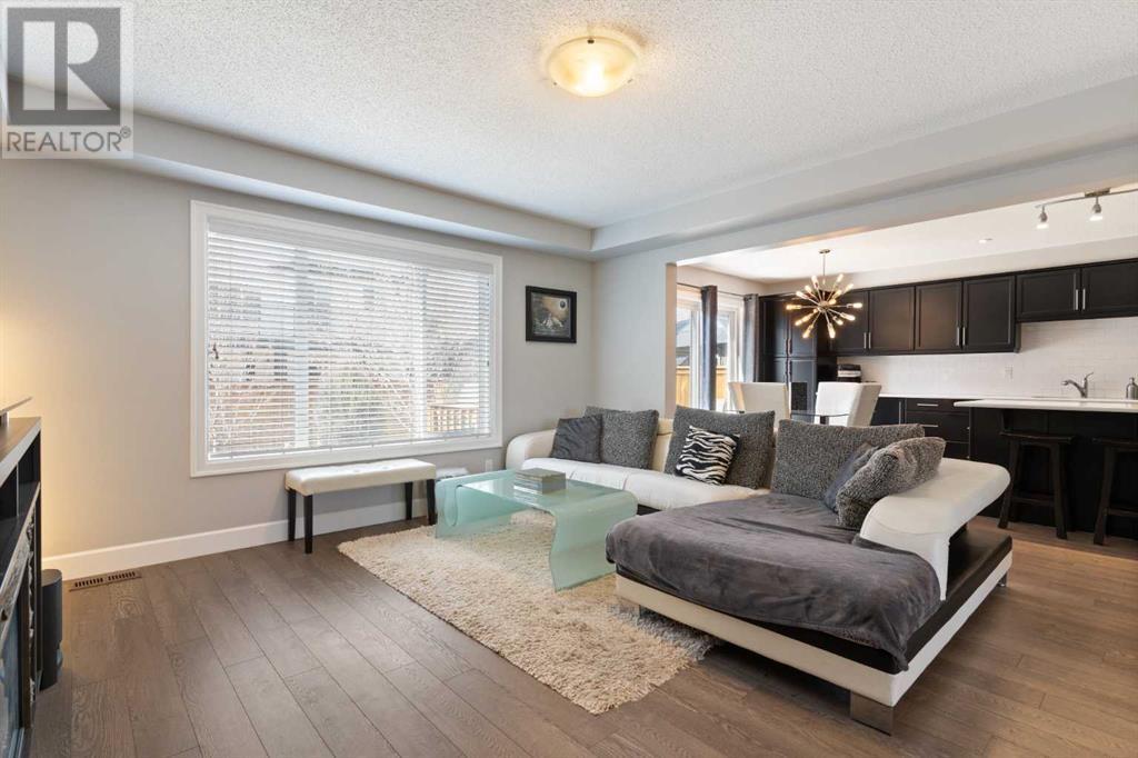 164 Viewpointe Terrace, Chestermere, Alberta  T1X 0P9 - Photo 7 - A2211865