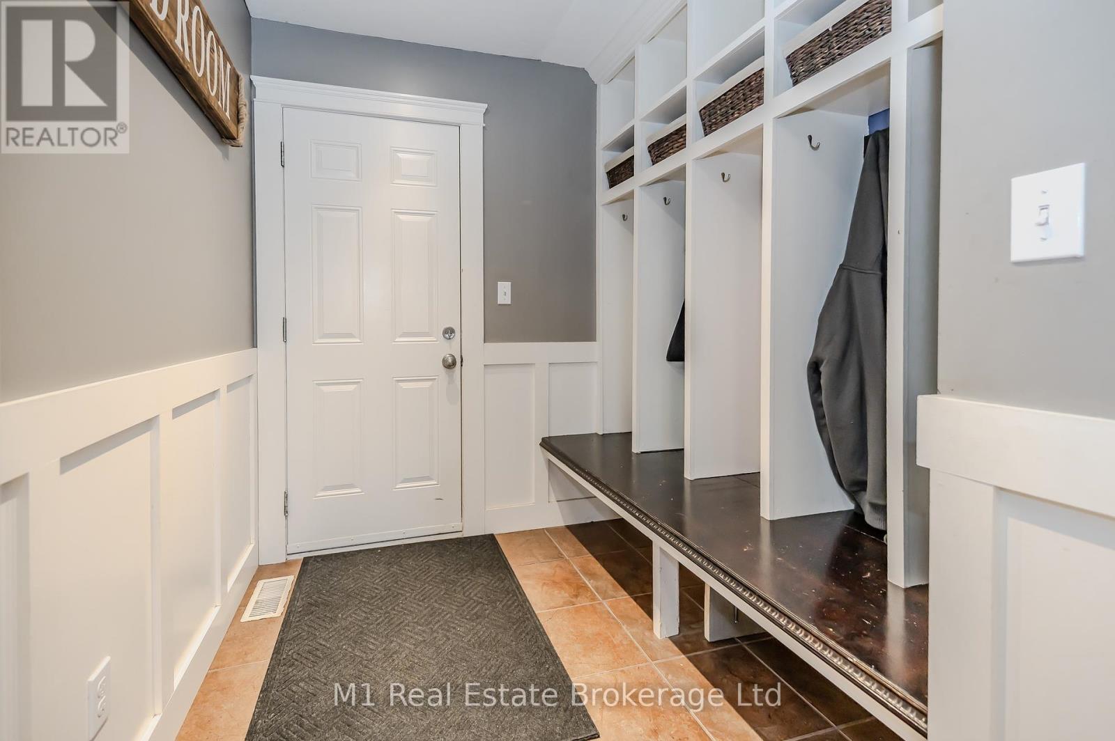 4 Endeavour Drive, Cambridge, Ontario  N3C 4C4 - Photo 17 - X12091574