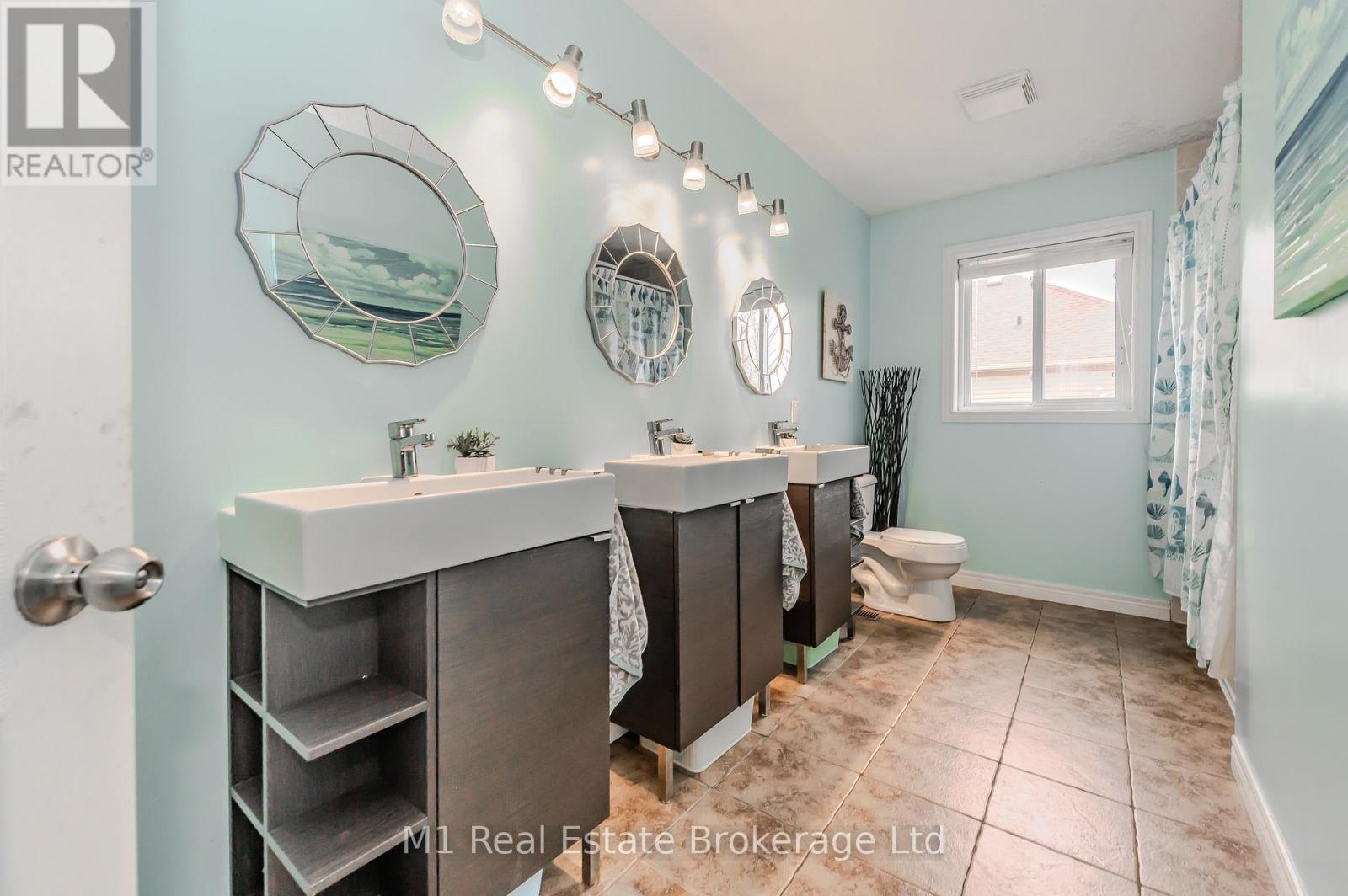4 Endeavour Drive, Cambridge, Ontario  N3C 4C4 - Photo 26 - X12091574